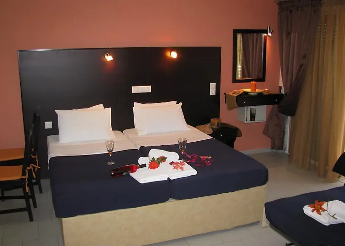 アパート Kokkinos